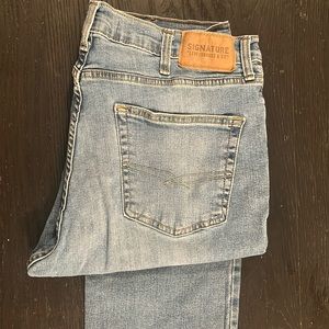 Levi's Men's 38x32 Signature S37 Slim